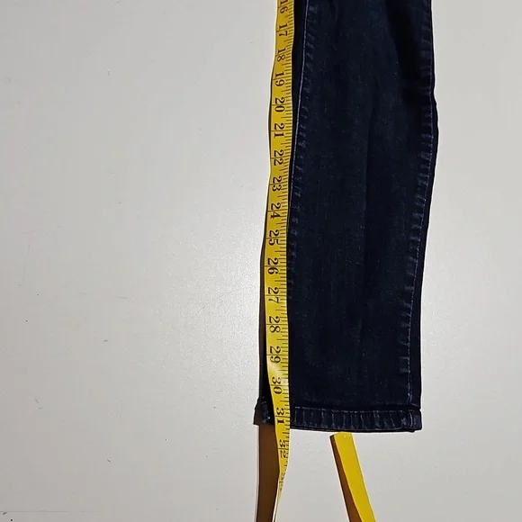 Guess Low Rise Jeans - Picture 8 of 9